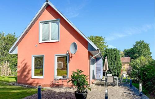 Holiday Home Hildebrandshagen V