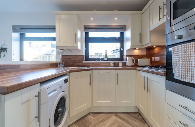 Holiday Home Hull Marina