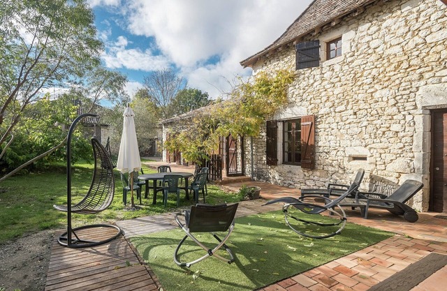 Holiday Home in Bouniagues with Pool