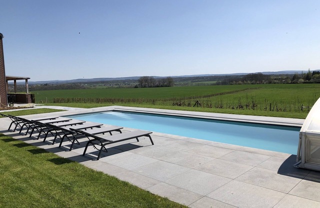 Holiday Home in Durbuy With Pool & Sauna