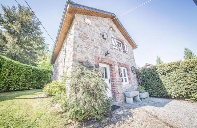Holiday Home in Manhay with Garden BBQ