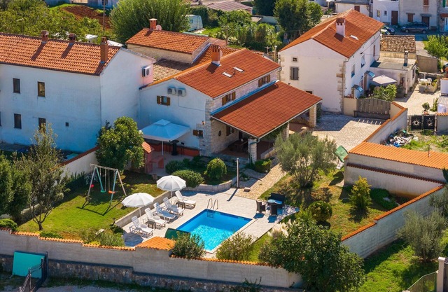 Holiday Home in Šegotići with Private Pool