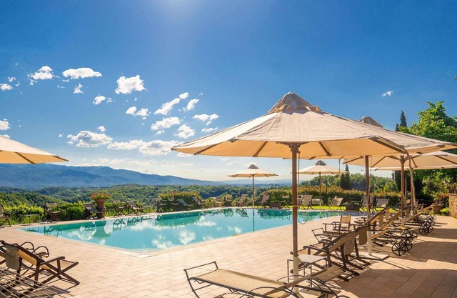 Holiday Home in Tuscany with Pool & BBQ