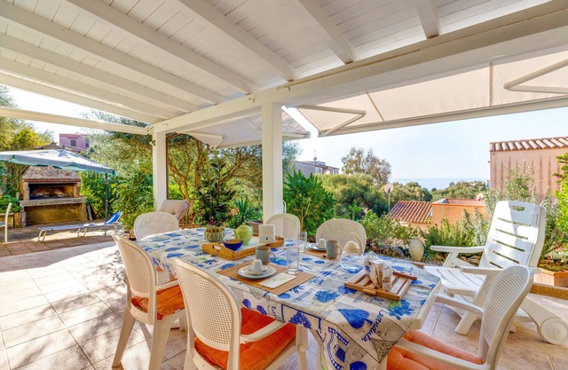Holiday Home "Casa Donatella Torre dei Corsari" with Sea View and Wi-Fi