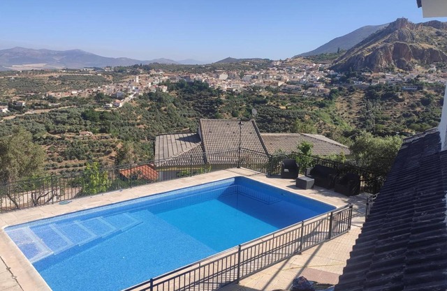 Holiday Home 'Jabero' with Mountain Views, Wi-Fi and Air Conditioning