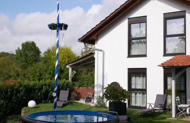 Holiday Home 'Knodel Nr 2' with Shared Terrace, Shared Garden and Wi-Fi