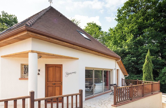 Holiday Home 'Kojonomai' with Private Terrace, Wi-Fi and Air Conditioning