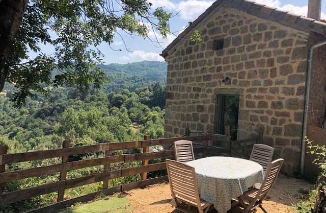 Holiday Home 'La Casita' with Mountain View, Private Terrace and Wi-Fi