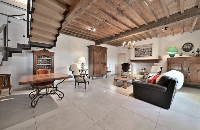 Holiday Home 'La Maison Poulogne' with Mountain View, Private Terrace and Wi-Fi