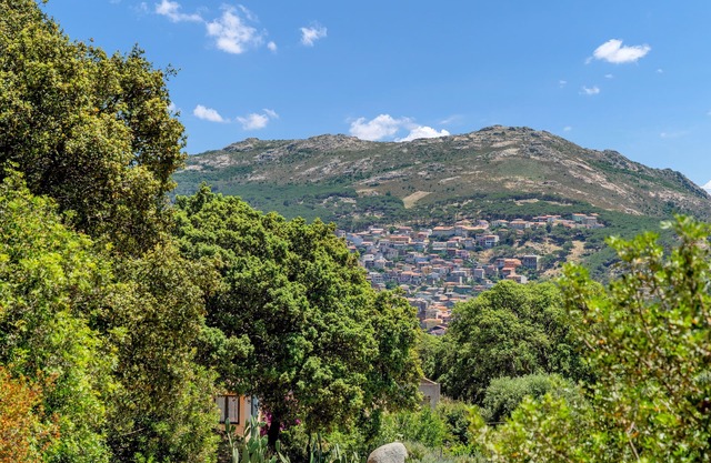 Holiday Home "La Quercia" with Mountain View, Terrace & Shared Garden