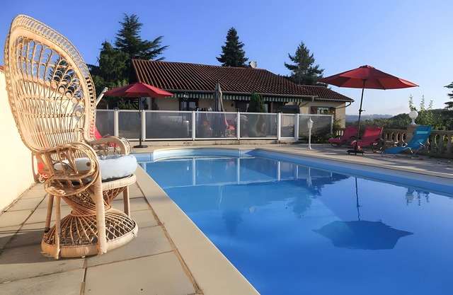 Holiday Home 'Louis' with Mountain View, Private Pool and Wi-Fi
