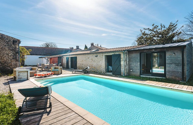 Holiday Home 'Magnolia' with Private Pool, Private Terrace and Wi-Fi