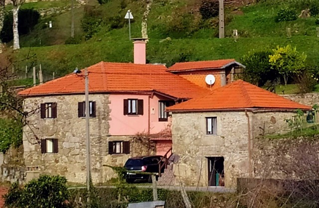 Holiday Home 'Natureza De Coura' with Mountain View