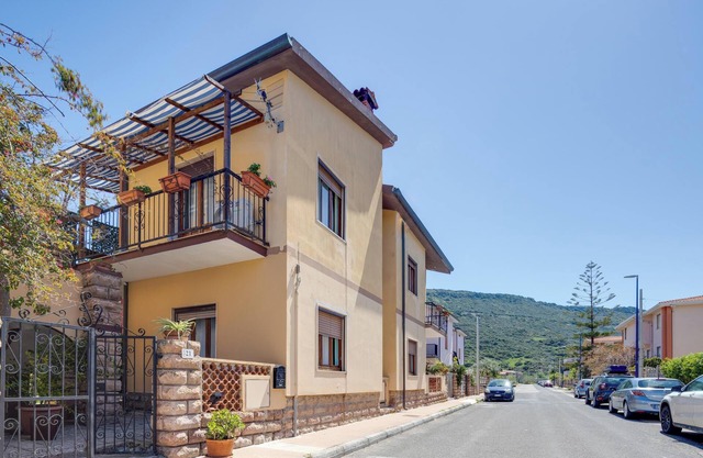 Holiday Home "Paolo e Francesca" with Private Garden, A/C & Wi-Fi