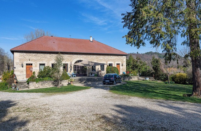 Holiday Home 'Petit Gte De La Renaissante' with Private Terrace, Wi-Fi and Air Conditioning