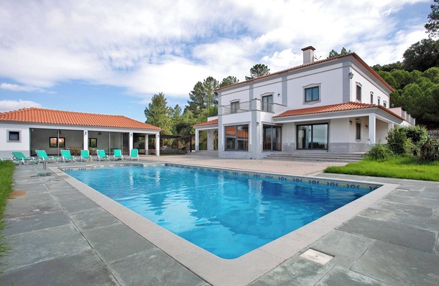 Holiday Home 'Quinta Grande' with Private Pool, Private Terrace and Wi-Fi