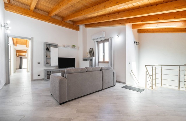 Holiday Home 'Sea View' with Sea View, Wi-Fi and Air Conditioning