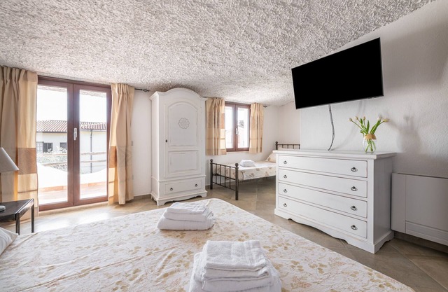 Holiday Home 'Villa Eleonora Residence App To 3' with Shared Pool, Wi-Fi
