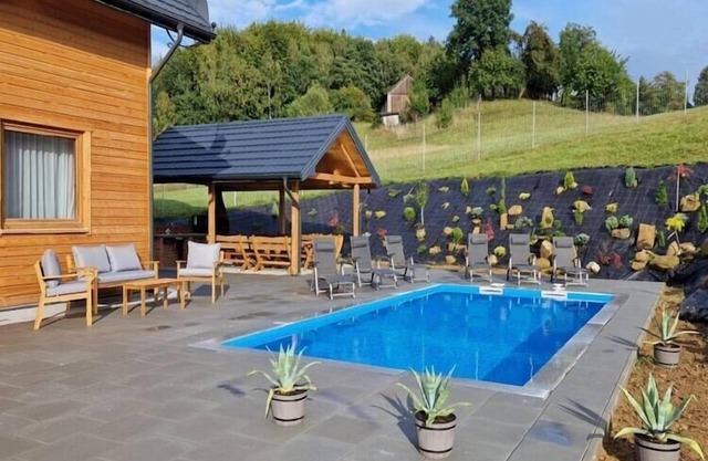 Holiday Home Wiśniowa with Pool and Nature