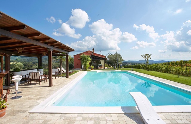Holiday home with exclusive swimming pool in the Tuscan Maremma