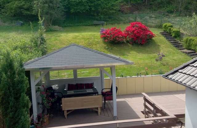 Holiday home with large terrace in the Weserbergland - SAUNA