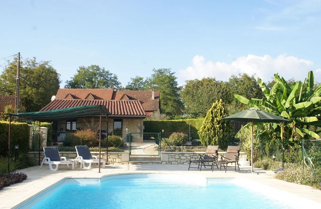 Holiday home with private pool in Montcléra
