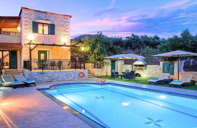 Holiday house Yeoryioupolis Kriti for 1 - 12 persons with 5 bedrooms - Holiday house