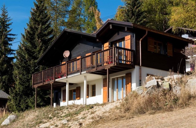 Holiday house Bellwald for 1 - 6 persons with 3 bedrooms - Detached holiday house