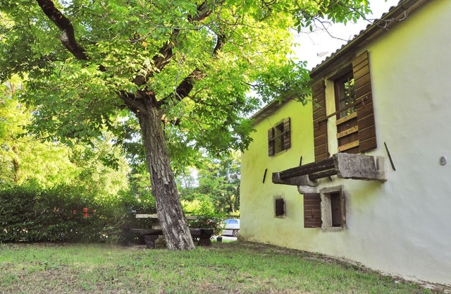 Holiday house Buzet for 1 - 3 persons with 2 bedrooms - Holiday home
