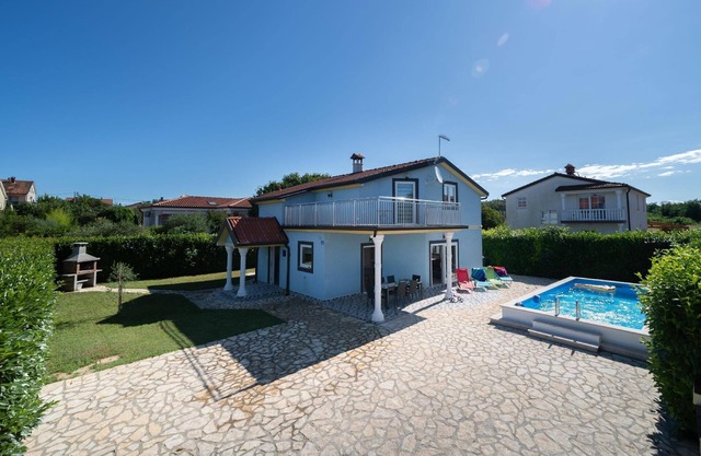 Holiday house Juricani for 1 - 10 persons with 4 bedrooms - Holiday house
