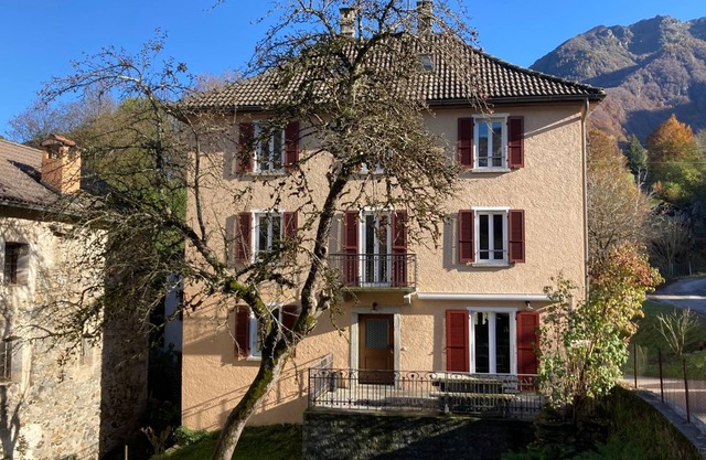 Holiday house Palagnedra for 1 - 11 persons with 4 bedrooms - Farmhouse