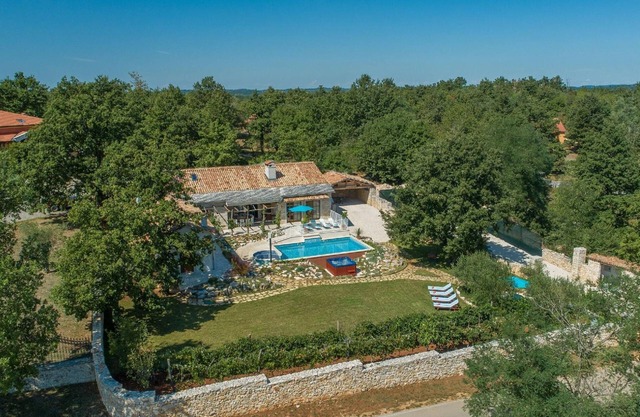 Holiday house Pazin for 1 - 14 persons with 6 bedrooms - Holiday home