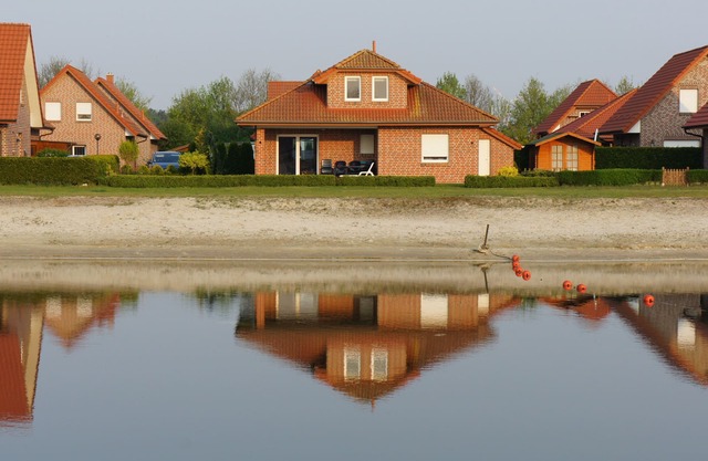 Holiday house right on the lake