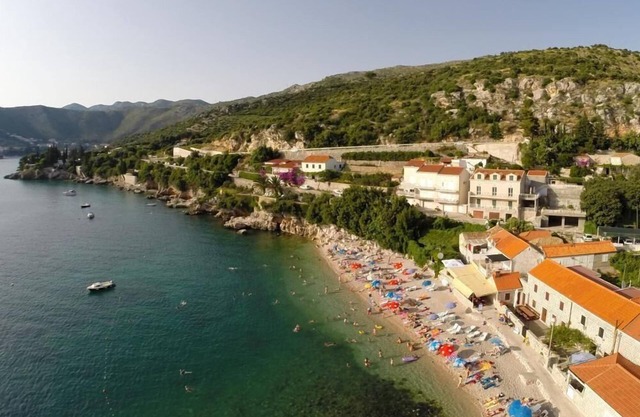Holiday house Zaton for 1 - 6 persons with 3 bedrooms - Row house