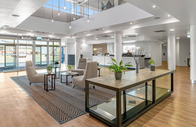 Holiday Inn Express Leigh - Sports Village by IHG