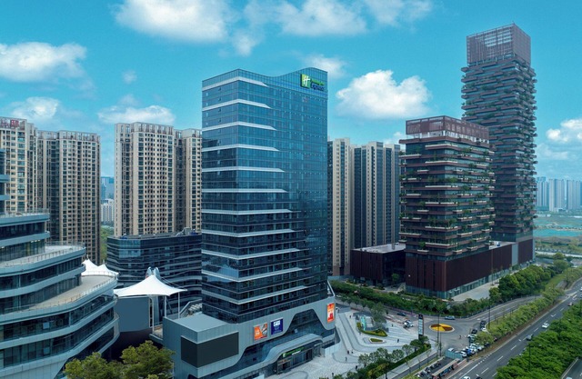 Holiday Inn Express Nanjing Jiangbei Wonhall Mall by IHG