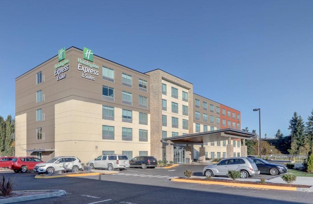 Holiday Inn Express & Suites - Auburn Downtown by IHG