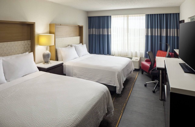 Holiday Inn Weirton - Steubenville Area by IHG