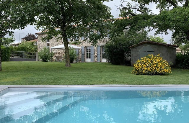 Holiday rental 8 to 9 people 4 bedrooms near Bressuire and Puy du Fou