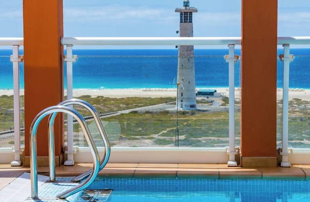 Holiday rental apartment with fabulous views and private pool