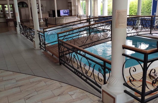 Holiday villa 700 m2 heated swimming pool Tennis court