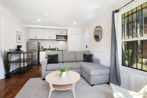 Hollywood Haven Updated 1BR Apt near Sunset Blvd