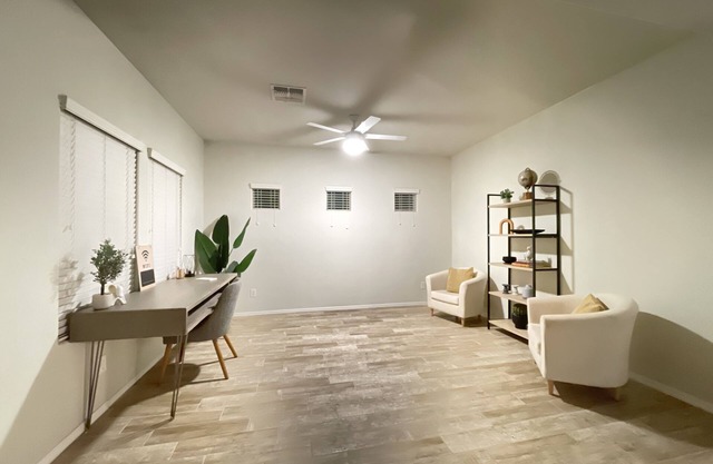 Home away from home in Sunny AZ -Office & 4 bedroom