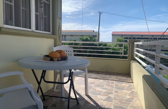Home away from homenModern Cozy 2 bedroom apartment with WiFi and AC in Roseau.