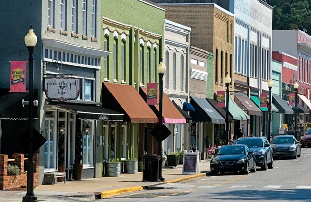Home in Charming Downtown Historic Apex with King Bed -Side B