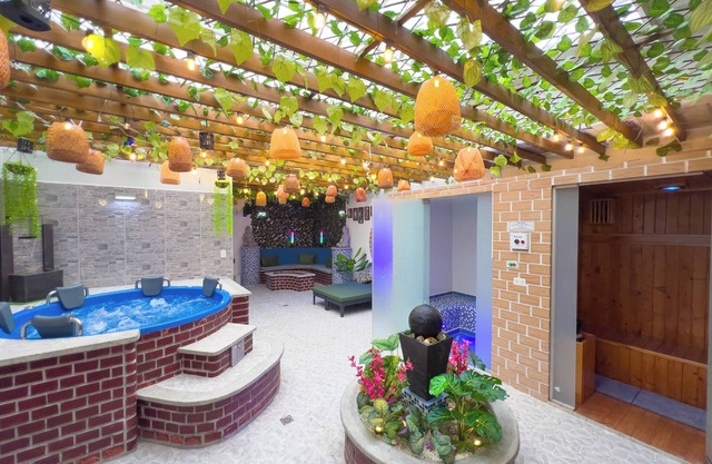 Home near Chipichape Jacuzzi.Sauna.Turkish bath