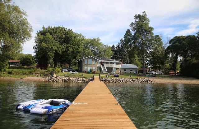 Home of 1000island#3-Directly on STL river private beach FREE boat docking