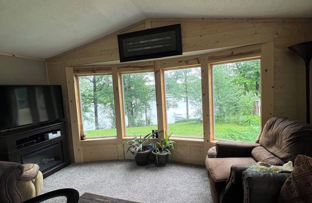 Home on the Apple River