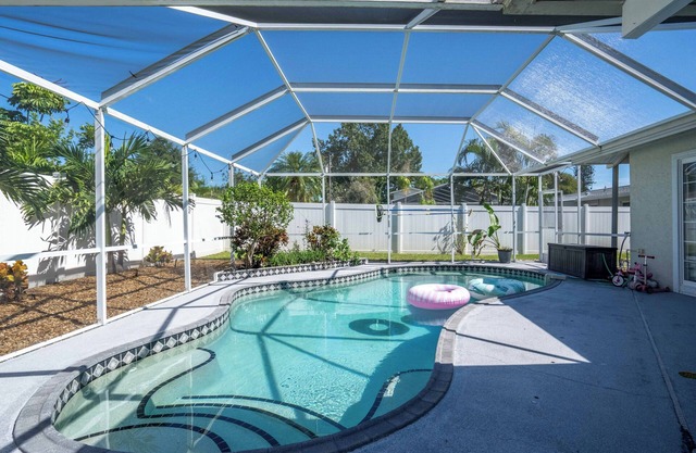Home w/Pool - Near IMG, UTC, Airport, Beaches