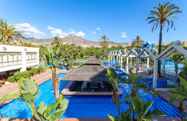 HomeForGuest Beautiful apartment with sea views in Benal Beach, Benalmádena